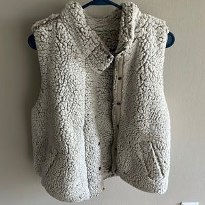 Thread & Supply Sherpa vest